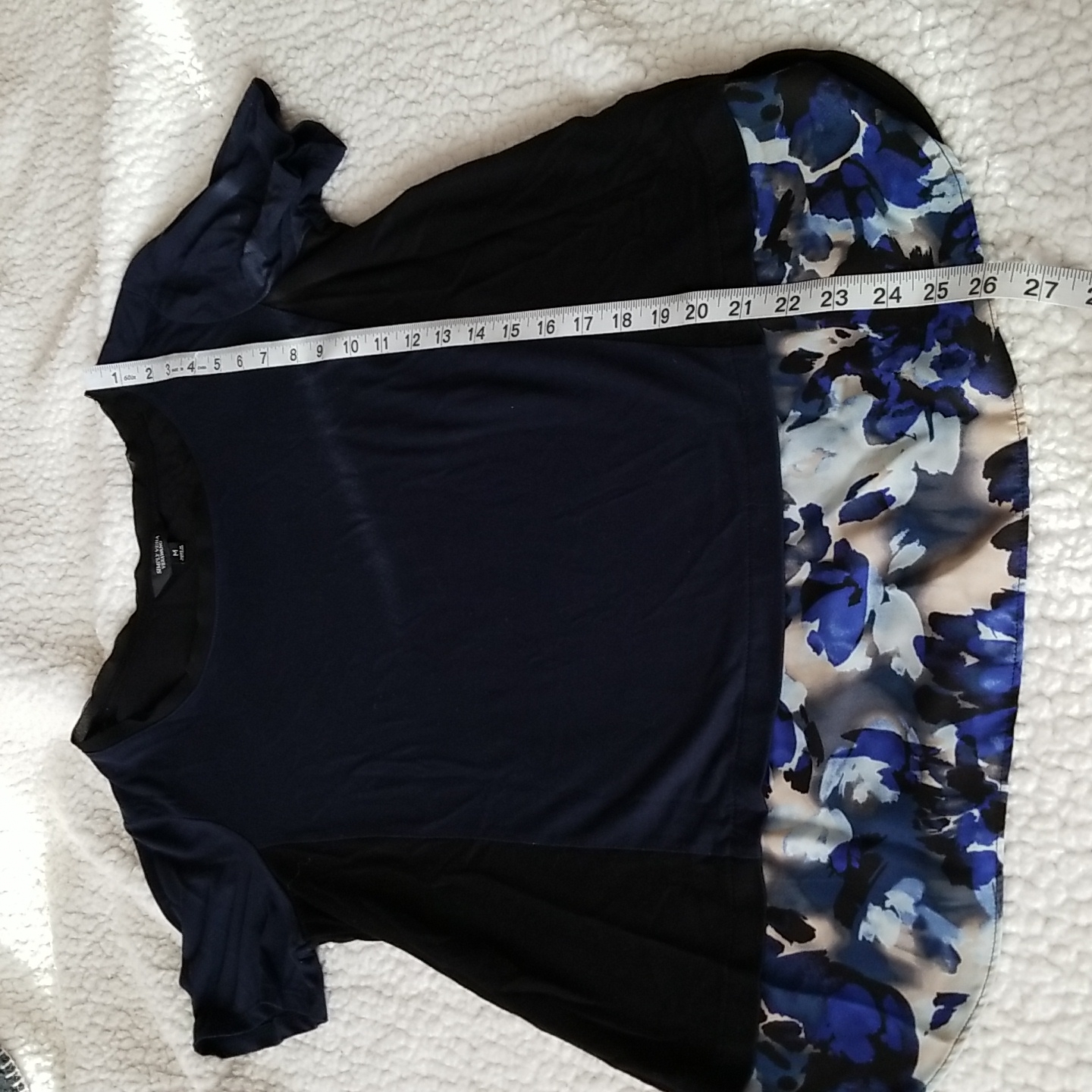 Simply Vera Wang Brand Ladies Top